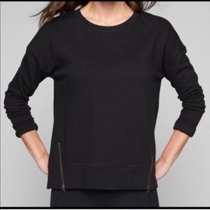 Athletea cityscapes black pullover zipper detai